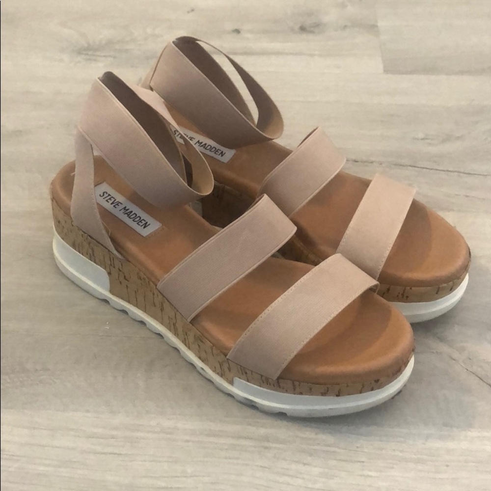 Steve Madden Bandi Platform Wedge Sandals (Blush)